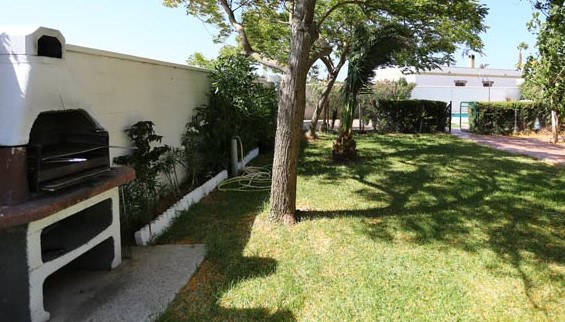 Pradillo 1 izda | Casa con piscina y jardín en la Fuente del Gallo .