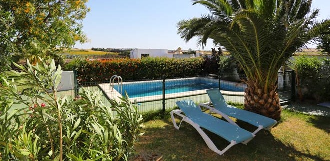 Pradillo 2 dcha |  Casa Conil con piscina y jardín cerca de la playa.